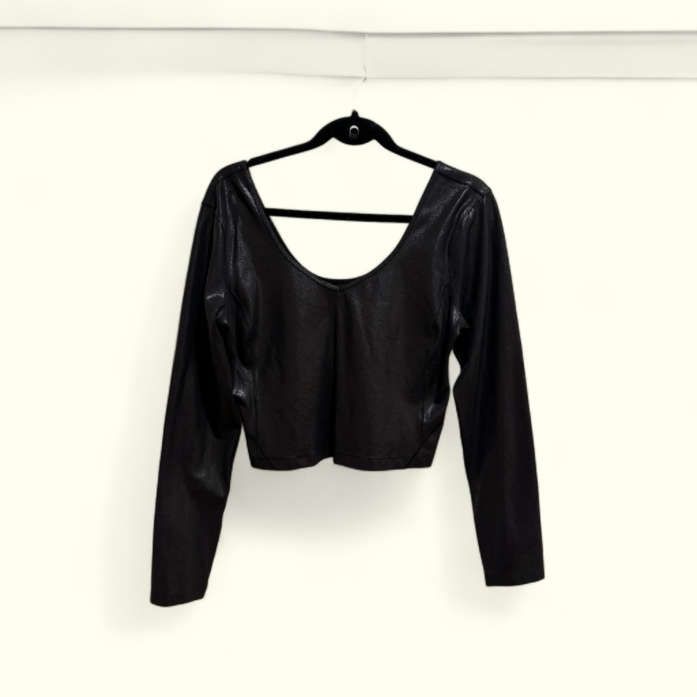 Lululemon Coated Fabric Long Sleeve
